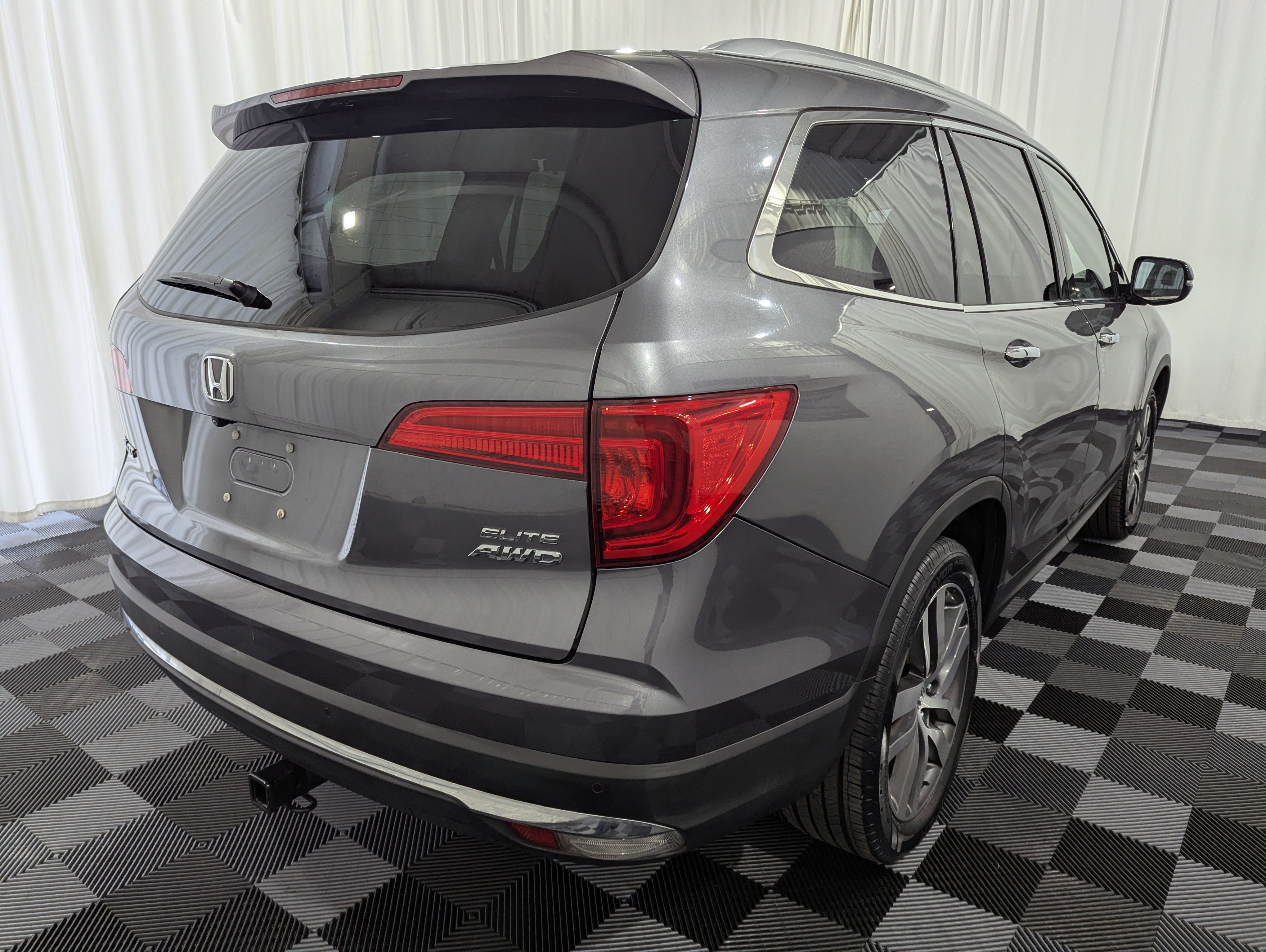 Used 2016 Honda Pilot Elite image 7