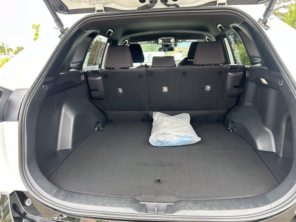 Used 2025 Toyota RAV4 SE AWD/4WD image 18