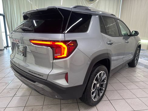 Certified 2025 GMC Terrain Elevation w/ Elevation Premium Package AWD/4WD image 5