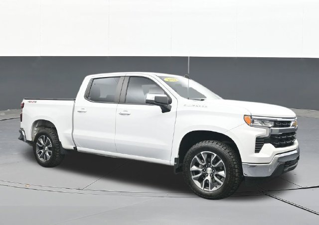 Used 2022 Chevrolet Silverado 1500 LT AWD/4WD image 18