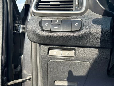 Used 2020 Kia Sorento EX image 24