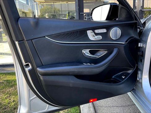 Used 2018 Mercedes-Benz E 300 image 20