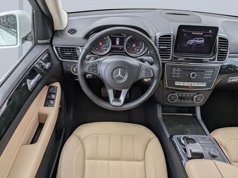 Used 2019 Mercedes-Benz GLS 450 4MATIC image 17