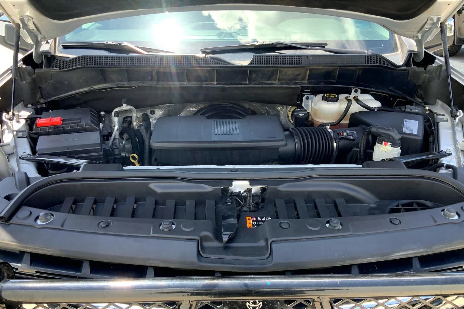 Used 2019 Chevrolet Silverado 1500 LT w/ Texas Edition AWD/4WD image 29