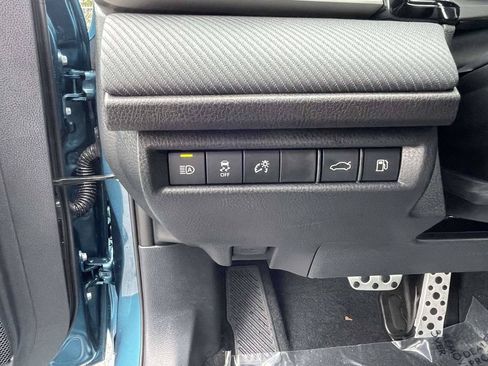 Used 2026 Toyota Camry SE FWD image 27