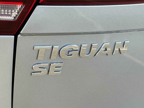 Certified 2020 Volkswagen Tiguan SE R-Line image 26