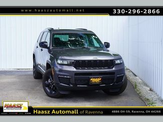 Used 2025 Jeep Grand Cherokee L Limited w/ Black Appearance Package AWD/4WD video 1