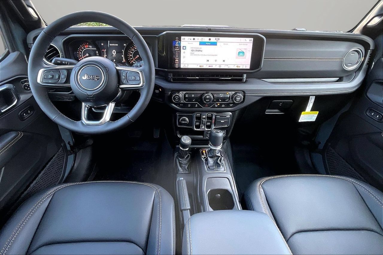 New 2026 Jeep Wrangler Unlimited Sahara AWD/4WD image 10