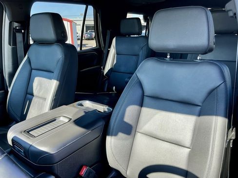 Used 2023 Chevrolet Tahoe Z71 w/ Luxury Package image 39