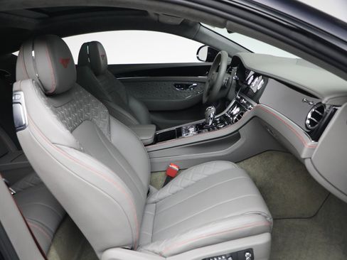 Certified 2022 Bentley Continental GT image 26