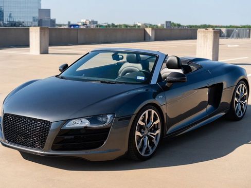 Used 2012 Audi R8 V10 AWD/4WD image 2