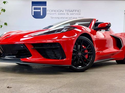Used 2023 Chevrolet Corvette Stingray Preferred Cpe w/ Z51 Performance Package image 3