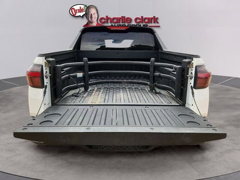 Used 2024 Hyundai Santa Cruz SEL image 11