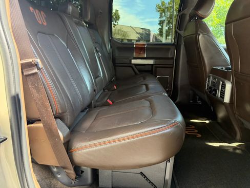 Used 2017 Ford F250 King Ranch w/ King Ranch Ultimate Package AWD/4WD image 11