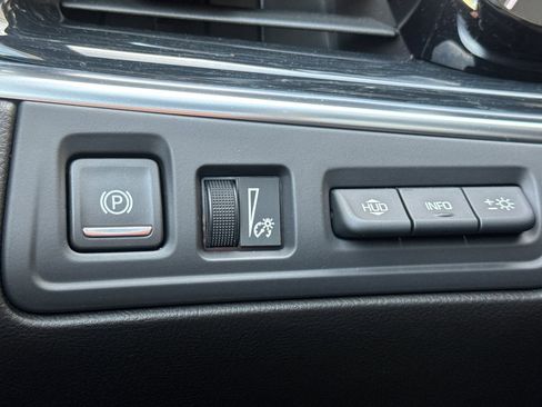 Used 2025 Cadillac XT5 Premium Luxury w/ Technology Package image 37