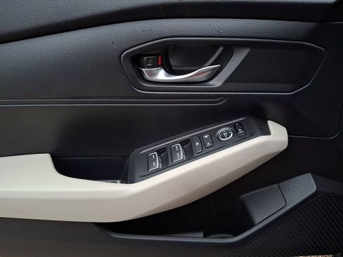 Used 2023 Honda Accord LX image 12