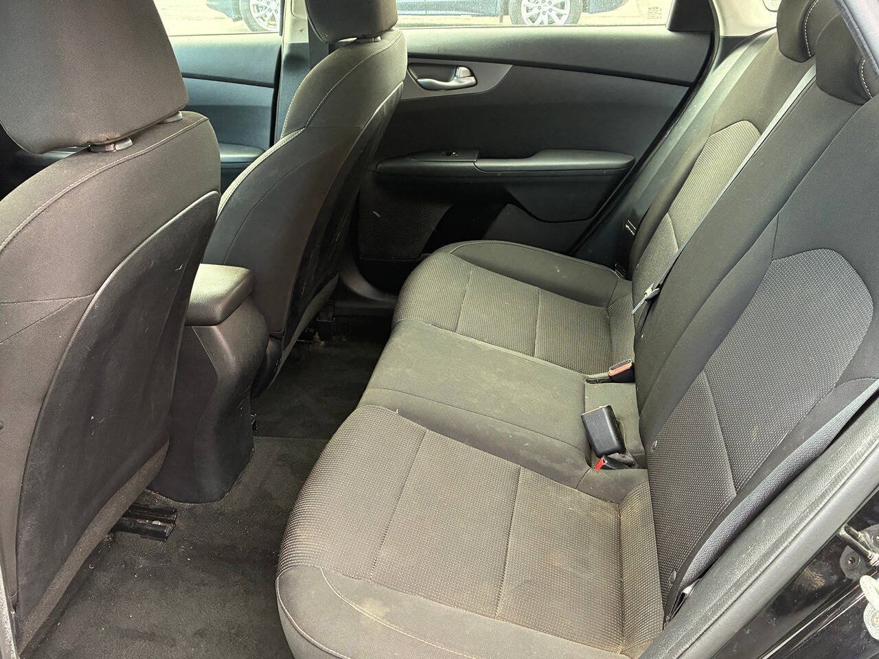Used 2019 Kia Forte LXS FWD image 8