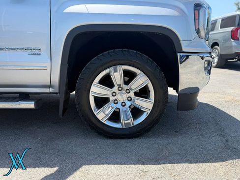 Used 2018 GMC Sierra 1500 SLT AWD/4WD image 10