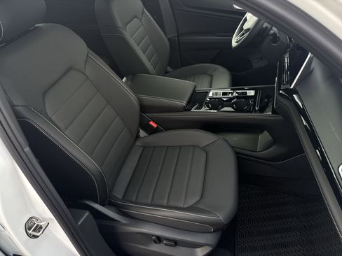 New 2026 Volkswagen Atlas Cross Sport SEL R-Line image 30