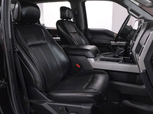 Used 2019 Ford F150 Lariat image 29