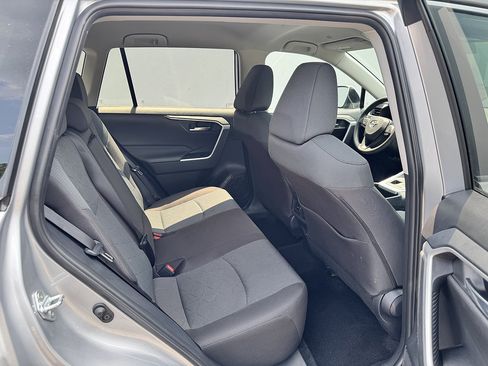 Certified 2025 Toyota RAV4 XLE AWD/4WD image 11