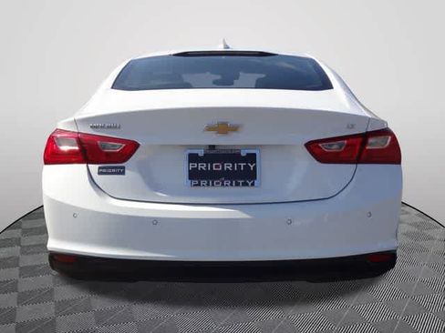 Used 2024 Chevrolet Malibu LT FWD image 3