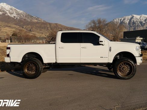 Used 2022 Ford F350 Platinum image 12