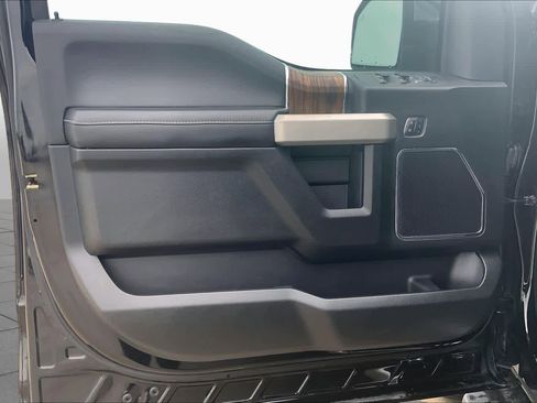 Used 2018 Ford F150 Lariat AWD/4WD image 19