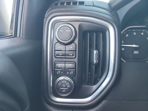 Used 2022 GMC Sierra 1500 Denali w/ Driver Alert Package II AWD/4WD image 33