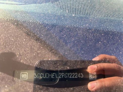 Used 2023 Chevrolet Silverado 1500 ZR2 w/ Technology Package image 19