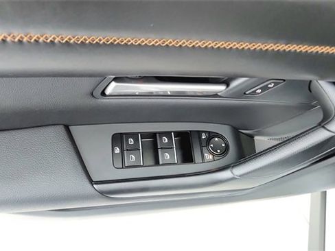 Used 2024 MAZDA CX-50 AWD 2.5 Turbo image 39