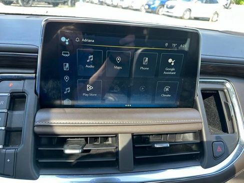 Used 2022 Chevrolet Tahoe LT w/ Luxury Package AWD/4WD image 38