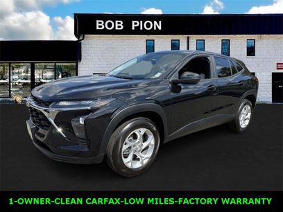 Used 2024 Chevrolet Trax LS w/ LS Convenience Package