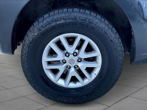 Used 2015 Nissan Xterra S image 10