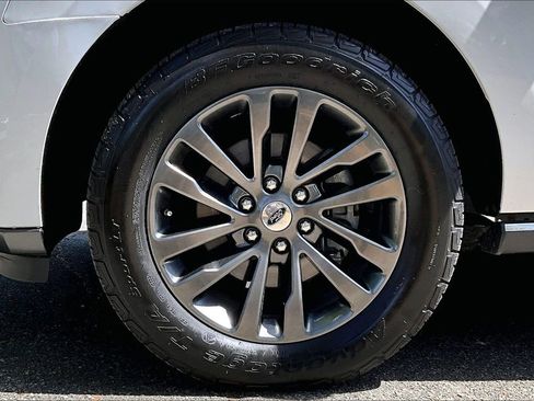 Used 2020 Ford Expedition Limited RWD image 34