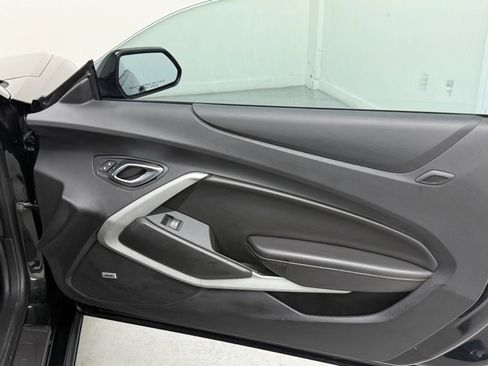 Used 2018 Chevrolet Camaro LT w/ Technology Package RWD image 16