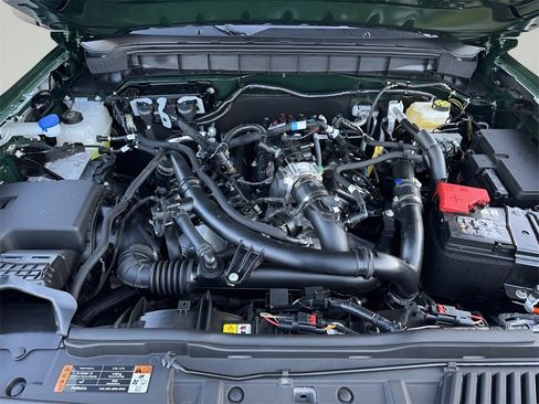 New 2025 Ford Bronco Badlands image 9