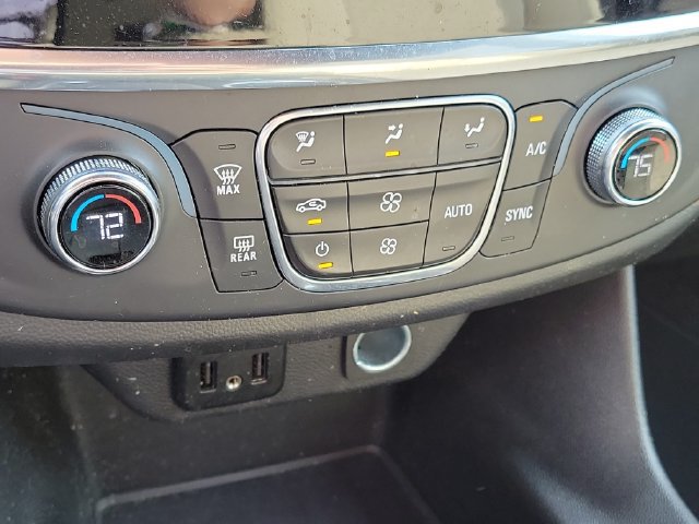 Certified 2023 Chevrolet Traverse LS FWD image 15