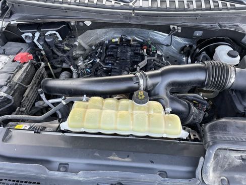 Used 2021 Ford Expedition Max XLT image 38