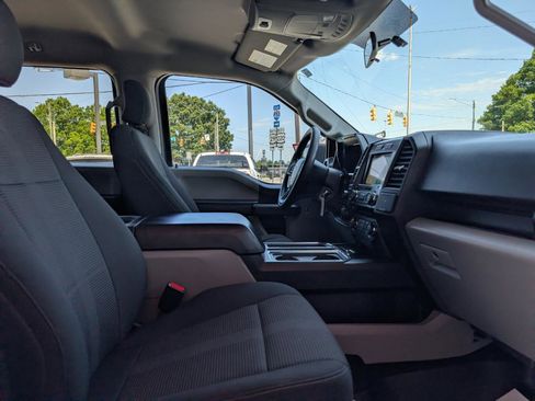 Used 2017 Ford F150 XL w/ Equipment Group 101A Mid AWD/4WD image 22