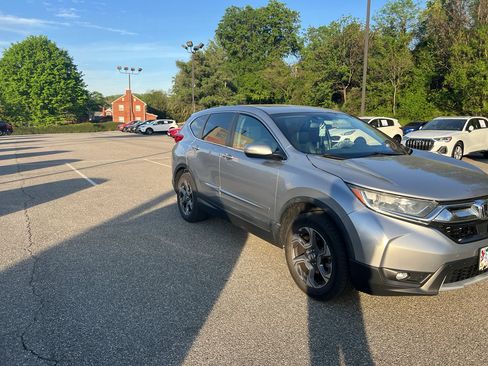 Used 2017 Honda CR-V EX-L image 2