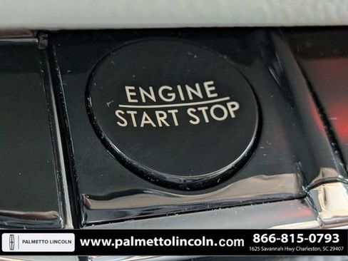 Certified 2025 Lincoln Aviator Reserve w/ Illumination Package AWD/4WD image 30