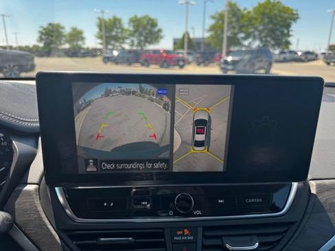 Used 2023 Nissan Altima 2.5 SL FWD image 28