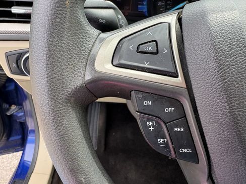 Used 2015 Ford Fusion SE FWD image 16