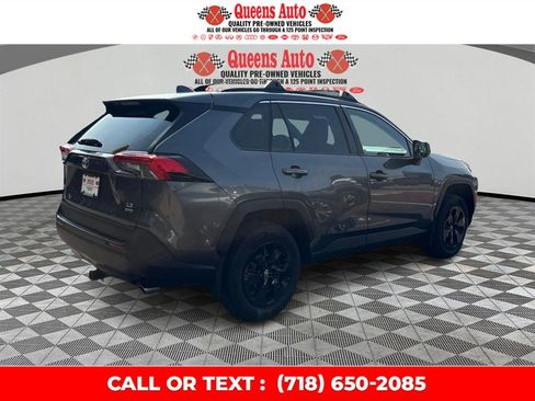 Used 2019 Toyota RAV4 LE w/ All Weather Liner Package AWD/4WD image 8
