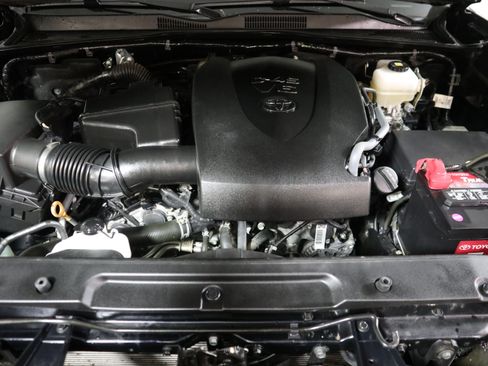 Used 2019 Toyota Tacoma TRD Pro AWD/4WD image 14