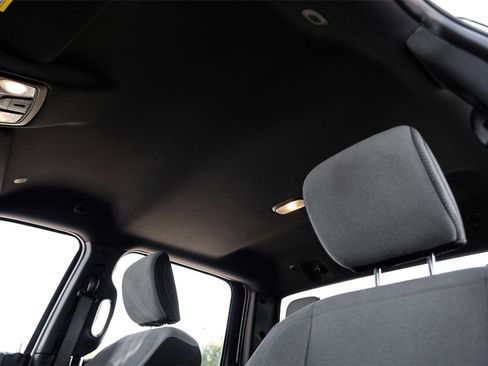 Used 2021 RAM 2500 Big Horn image 30