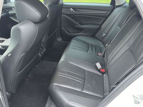 Used 2021 Honda Accord EX-L image 10