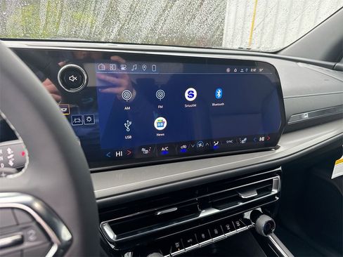 New 2026 Chevrolet Traverse LT image 26