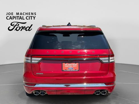 Used 2025 Lincoln Aviator Black Label AWD/4WD image 6